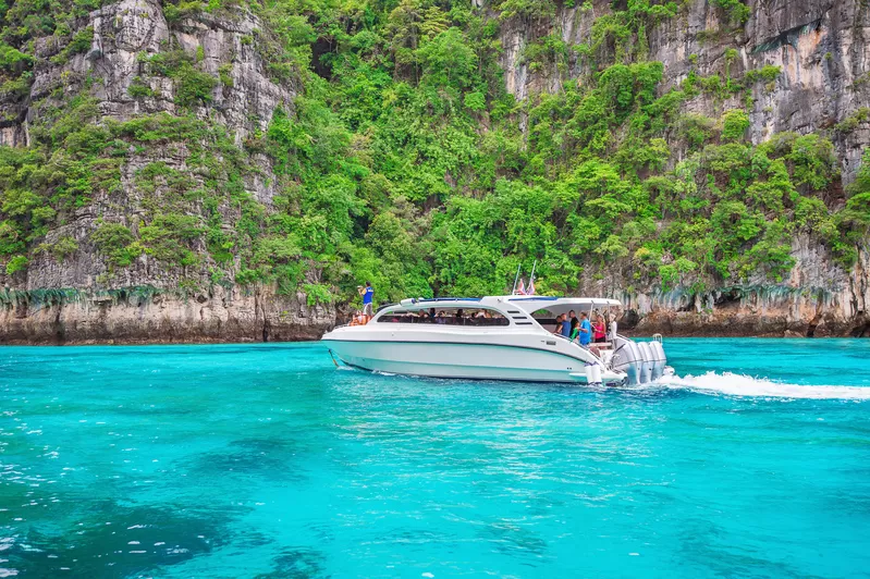 PHI PHI + MAYA BAY + KHAI ISLAND BY SPEEDBOAT  