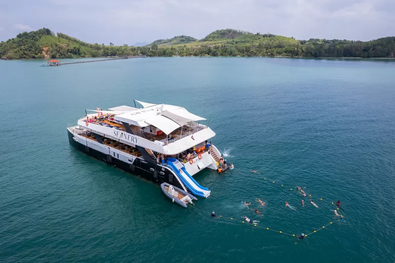 LUXURY CATAMARAN PHANG NGA BAY + JAMESBOND ISLAND